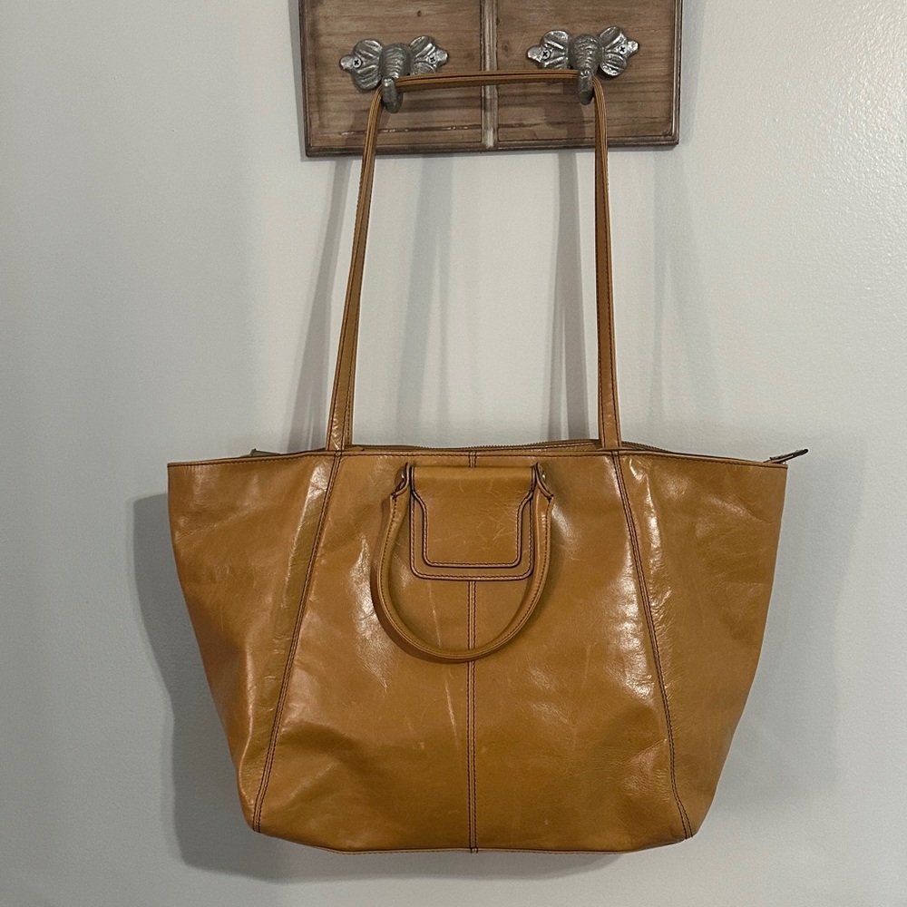 HOBO Sheila East West Tote